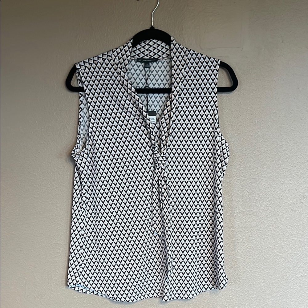 Adrianna Papell Black, Tan and White  Sleeveless Top